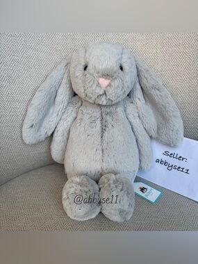 Jellycat Bashful Grey Bunny - Medium - Authentic - BNWT - Fast Ship - Easter